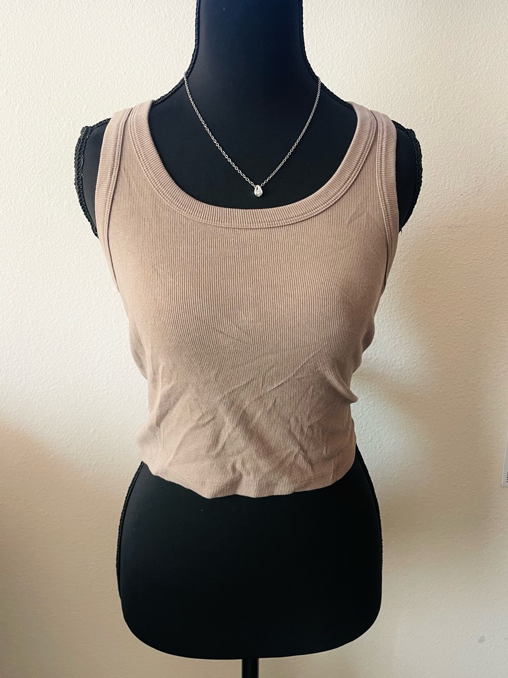 PacSun Ribbed Scoop Tank Top in Taupe